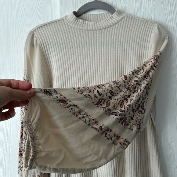 Maurices Paisley Sleeve Mock Neck Blouse - Size XS - Picture 6 of 6